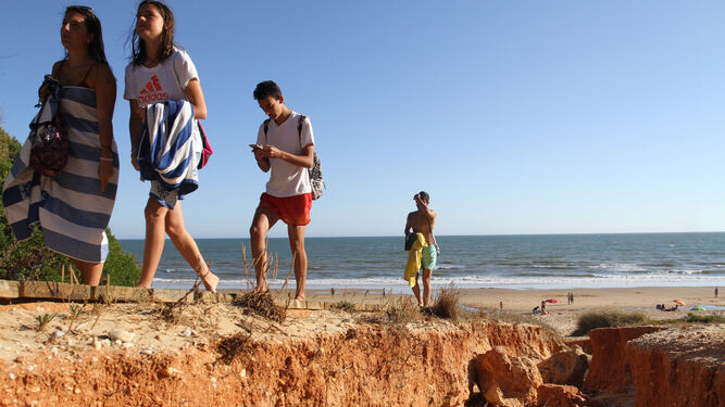 Rompeculos: ¿Por qué se llama así esta playa de Huelva?