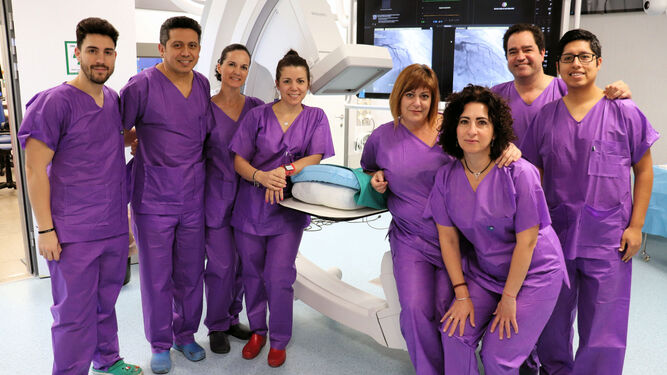 Algunos miembros del equipo de Cardiología Intervencionista del hospital Juan Ramón Jiménez.