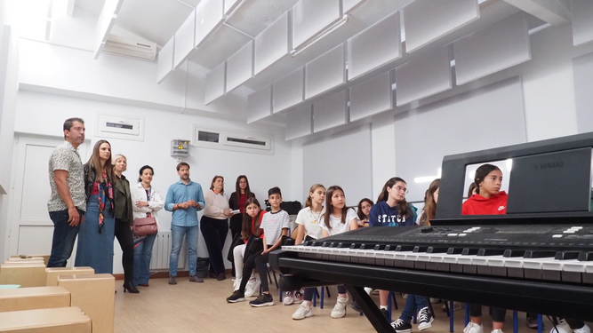 Inauguración de la nueva aula de música del Colegio de Educación Infantil y Primaria 'San Jorge' de Palos de la Frontera.